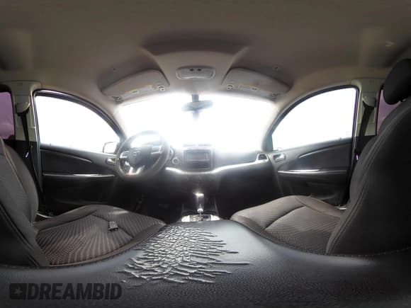 ✅ 2020 Dodge Journey SE Value • VIN: 3C4PDCAB7LT261556 • Лот: 43257841. Опубликован ранее на IAAI с пробегом 124 543 миль. Бесплатный доступ к архиву аукционных продаж из США и подробный отчёт об истории автомобиля на DreamBid. Изображение 18.