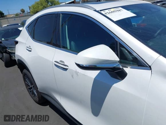 ✅ 2025 Lexus NX 250 • VIN: 2T2ADCAZ1SC025730 • Lot: 42605987. Wystawiony na IAAI z przebiegiem 697 mil. Bezpłatny archiwum sprzedaży aukcyjnych z USA i szczegółowy raport historii pojazdu na DreamBid. Zdjęcie 14.