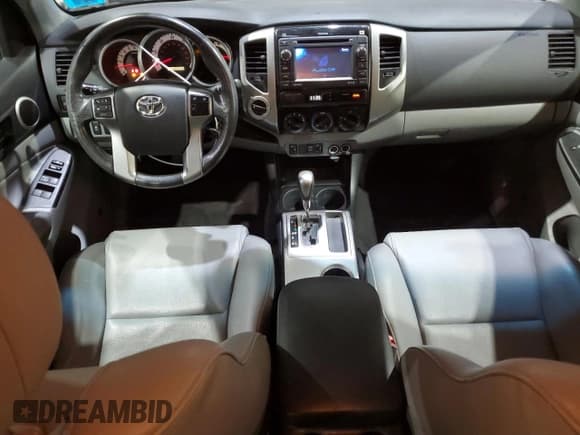 ✅ 2013 Toyota Tacoma • VIN: 5TFLU4ENXDX057168 • Lot: 85312195. Wystawiony na Copart z przebiegiem 225 876 mil. Bezpłatny archiwum sprzedaży aukcyjnych z USA i szczegółowy raport historii pojazdu na DreamBid. Zdjęcie 8.