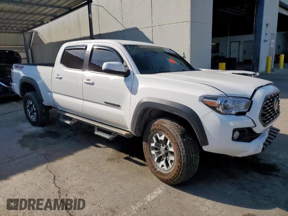 ✅ 2022 Toyota Tacoma SR5 • VIN: 3TMDZ5BN7NM137373 • Lot: 71636625. Listed on Copart with 54,500 mi. Free auction sales archive from the USA and detailed vehicle history report at DreamBid. Image 4.