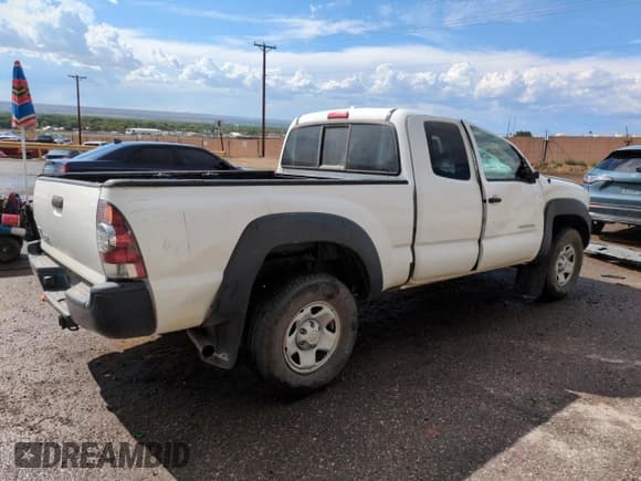✅ 2009 Toyota Tacoma • VIN: 5TEUX42NX9Z644437 • Lot: 66954715. Listed on Copart with 155,366 mi. Free auction sales archive from the USA and detailed vehicle history report at DreamBid. Image 3.