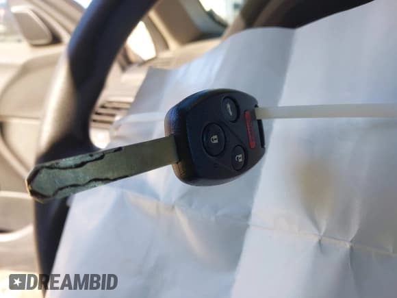 ✅ 2011 Honda Accord EX • VIN: 1HGCS1B70BA014275 • Лот: 43616780. Опубликован ранее на IAAI с пробегом 295 116 миль. Бесплатный доступ к архиву аукционных продаж из США и подробный отчёт об истории автомобиля на DreamBid. Изображение 11.