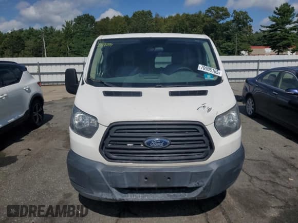 ✅ 2015 Ford Transit Cargo • VIN: 1FTNE1YM0FKA36160 • Лот: 70905165. Опубликован ранее на Copart с пробегом 264 920 миль. Бесплатный доступ к архиву аукционных продаж из США и подробный отчёт об истории автомобиля на DreamBid. Изображение 5.