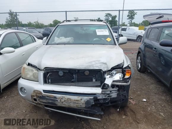 ✅ 2007 Toyota Highlander w/3rd Row • VIN: JTEEW21A370042689 • Lot: 42688770. Wystawiony na IAAI z przebiegiem 239 005 mil. Bezpłatny archiwum sprzedaży aukcyjnych z USA i szczegółowy raport historii pojazdu na DreamBid. Zdjęcie 13.