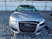 ✅ 2010 Audi A5 Prestige • VIN: WAUVKAFR1AA027017 • Lot: 67628825. Wystawiony na Copart z przebiegiem 222 261 mil. Bezpłatny archiwum sprzedaży aukcyjnych z USA i szczegółowy raport historii pojazdu na DreamBid. Zdjęcie 5.