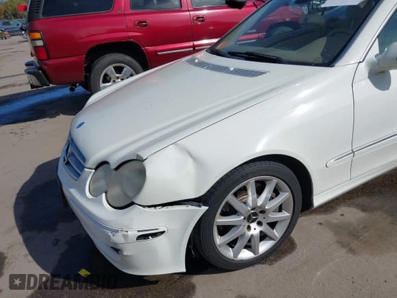 ✅ 2007 Mercedes-Benz CLK 350 • VIN: WDBTK56F67T077169 • Лот: 43554783. Опубликован ранее на IAAI с пробегом 213 525 миль. Бесплатный доступ к архиву аукционных продаж из США и подробный отчёт об истории автомобиля на DreamBid. Изображение 6.