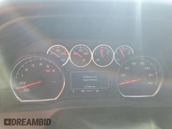 ✅ 2020 Chevrolet Silverado 1500 LT • VIN: 1GCRYDED5LZ351411 • Lot: 74321974. Wystawiony na Copart z przebiegiem 32 201 mil. Bezpłatny archiwum sprzedaży aukcyjnych z USA i szczegółowy raport historii pojazdu na DreamBid. Zdjęcie 9.