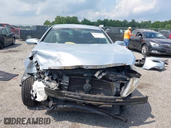 ✅ 2011 Hyundai Sonata GLS • VIN: 5NPEB4AC5BH022937 • Lot: 42829596. Listed on IAAI with 193,507 mi. Free auction sales archive from the USA and detailed vehicle history report at DreamBid. Image 12.