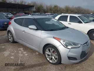 ✅ 2016 Hyundai Veloster • VIN: KMHTC6AD1GU269440 • Lot: 41682653. Wystawiony na IAAI z przebiegiem Nie podano. Bezpłatny archiwum sprzedaży aukcyjnych z USA i szczegółowy raport historii pojazdu na DreamBid. Zdjęcie 1.