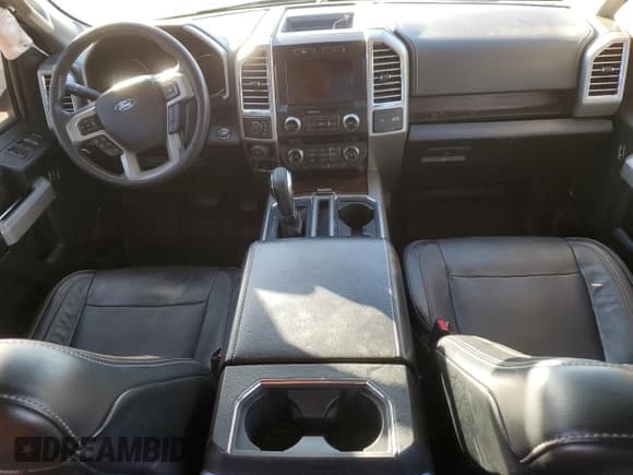 ✅ 2016 Ford F-150 Limited • VIN: 1FTEW1EG3GFB85099 • Lot: 85299865. Wystawiony na Copart z przebiegiem Nie podano. Bezpłatny archiwum sprzedaży aukcyjnych z USA i szczegółowy raport historii pojazdu na DreamBid. Zdjęcie 8.