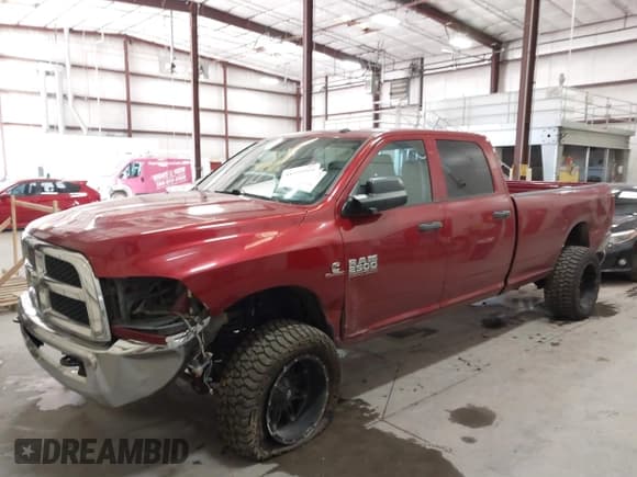 ✅ 2015 Ram 2500 Tradesman • VIN: 3C6UR5HL4FG528090 • Lot: 41372919. Listed on IAAI with 131,249 mi. Free auction sales archive from the USA and detailed vehicle history report at DreamBid. Image 2.