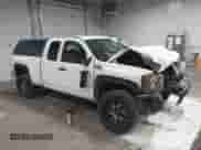 ✅ 2011 Chevrolet Silverado 1500 LS • VIN: 1GCRKREA5BZ382029 • Lot: 42336307. Wystawiony na IAAI z przebiegiem 157 883 mil mil. Skorzystaj z bezpłatnego archiwum sprzedaży aukcyjnych z USA i zobacz szczegółowy raport historii pojazdu na DreamBid. Zdjęcie 1.