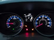 ✅ 2011 Hyundai Elantra GLS • VIN: KMHDH4AE9BU112184 • Lot: 43835556. Listed on IAAI with 196,541 mi. Free auction sales archive from the USA and detailed vehicle history report at DreamBid. Image 7.