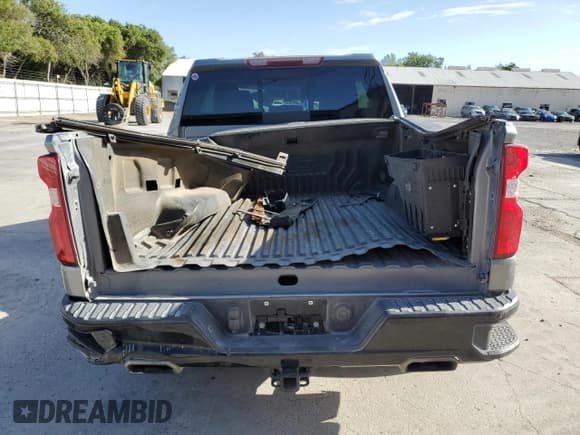 ✅ 2020 Chevrolet Silverado 1500 LT Trail Boss • VIN: 3GCPYFED6LG243172 • Lot: 59700254. Wystawiony na Copart z przebiegiem 69 332 mil. Bezpłatny archiwum sprzedaży aukcyjnych z USA i szczegółowy raport historii pojazdu na DreamBid. Zdjęcie 6.