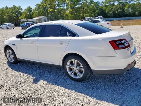 ✅ 2018 Ford Taurus SEL • VIN: 1FAHP2E89JG118622 • Lot: 91196455. Listed on Copart with 76,335 mi. Free auction sales archive from the USA and detailed vehicle history report at DreamBid. Image 2.
