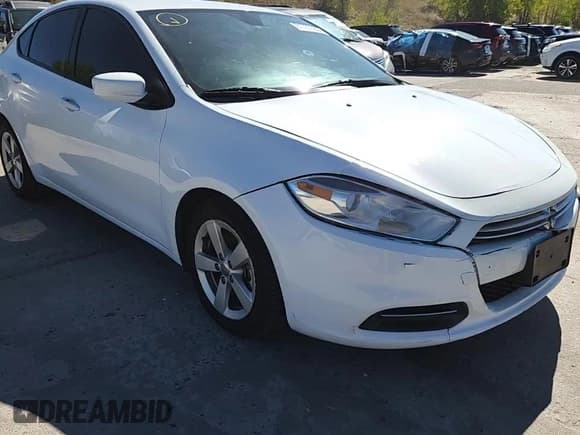 ✅ 2015 Dodge Dart SXT • VIN: 1C3CDFBB9FD420980 • Lot: 81727165. Wystawiony na Copart z przebiegiem 118 476 mil. Bezpłatny archiwum sprzedaży aukcyjnych z USA i szczegółowy raport historii pojazdu na DreamBid. Zdjęcie 13.