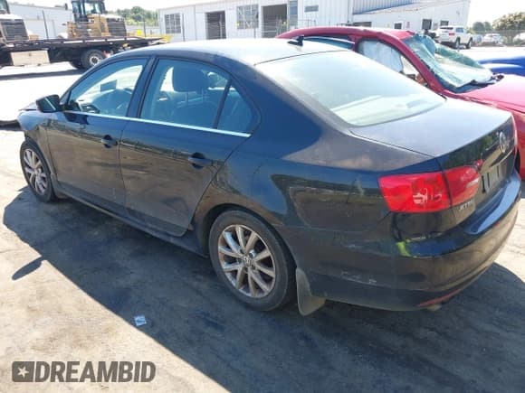 ✅ 2014 Volkswagen Jetta SE • VIN: 3VWD17AJ6EM380039 • Lot: 43098623. Listed on IAAI with 143,104 mi. Free auction sales archive from the USA and detailed vehicle history report at DreamBid. Image 3.