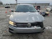 ✅ 2020 Volkswagen Tiguan SE • VIN: 3VV2B7AXXLM027460 • Lot: 92386305. Wystawiony na Copart z przebiegiem 94 422 mil. Bezpłatny archiwum sprzedaży aukcyjnych z USA i szczegółowy raport historii pojazdu na DreamBid. Zdjęcie 5.