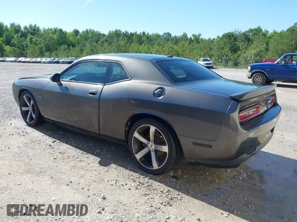 ✅ 2018 Dodge Challenger R/T • VIN: 2C3CDZBT1JH304646 • Лот: 42318186. Опубликован ранее на IAAI с пробегом 104 687 миль. Бесплатный доступ к архиву аукционных продаж из США и подробный отчёт об истории автомобиля на DreamBid. Изображение 3.