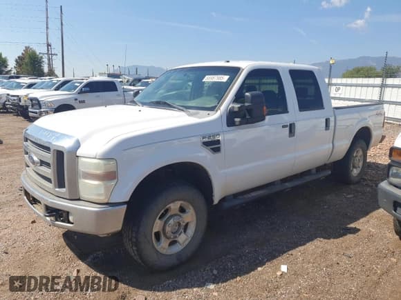 ✅ 2010 Ford F-250 XL • VIN: 1FTSW2B57AEB34701 • Лот: 66987985. Опубликован ранее на Copart с пробегом 166 041 миль. Бесплатный доступ к архиву аукционных продаж из США и подробный отчёт об истории автомобиля на DreamBid. Изображение 1.