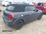 ✅ 2017 MINI Convertible Cooper S • VIN: WMWWG9C5XH3C22847 • Lot: 41940809. Wystawiony na IAAI z przebiegiem Nie podano. Bezpłatny archiwum sprzedaży aukcyjnych z USA i szczegółowy raport historii pojazdu na DreamBid. Zdjęcie 4.