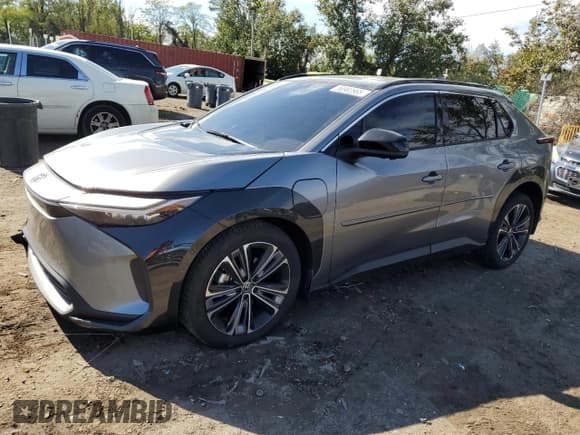 ✅ 2024 Toyota bZ4X Limited • VIN: JTMABACA5RA077155 • Lot: 86982865. Listed on Copart with 18,711 mi. Free auction sales archive from the USA and detailed vehicle history report at DreamBid. Image 1.