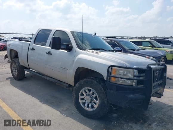 ✅ 2014 Chevrolet Silverado 2500HD LT • VIN: 1GC1KXE82EF145437 • Lot: 42394046. Listed on IAAI with 393,771 mi. Free auction sales archive from the USA and detailed vehicle history report at DreamBid. Image 1.