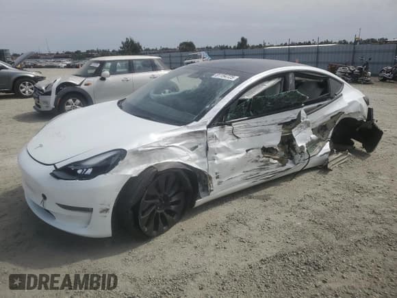 ✅ 2023 Tesla Model 3 Performance • VIN: 5YJ3E1EC2PF382146 • Лот: 81154725. Опубликован ранее на Copart с пробегом 25 566 миль. Бесплатный доступ к архиву аукционных продаж из США и подробный отчёт об истории автомобиля на DreamBid. Изображение 1.