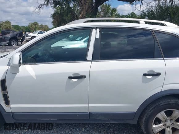 ✅ 2013 Chevrolet Captiva Sport LS • VIN: 3GNFL2EK6DS512195 • Lot: 42036605. Wystawiony na IAAI z przebiegiem 153 167 mil. Bezpłatny archiwum sprzedaży aukcyjnych z USA i szczegółowy raport historii pojazdu na DreamBid. Zdjęcie 13.