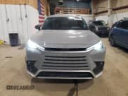 ✅ 2024 Lexus TX 500h F Sport Premium • VIN: 5TDABAB6XRS000166 • Lot: 68399495. Wystawiony na Copart z przebiegiem 19 853 mil. Bezpłatny archiwum sprzedaży aukcyjnych z USA i szczegółowy raport historii pojazdu na DreamBid. Zdjęcie 5.