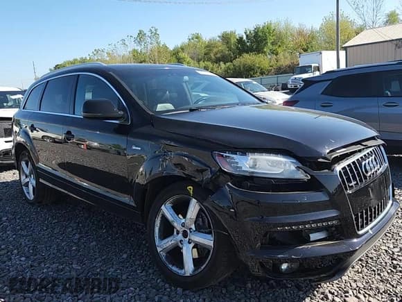 ✅ 2014 Audi Q7 S line Prestige • VIN: WA1DGAFE9ED021087 • Lot: 84379695. Wystawiony na Copart z przebiegiem 137 206 mil. Bezpłatny archiwum sprzedaży aukcyjnych z USA i szczegółowy raport historii pojazdu na DreamBid. Zdjęcie 13.