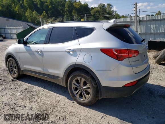 ✅ 2015 Hyundai Santa Fe • VIN: 5XYZUDLBXFG288788 • Лот: 68424153. Опубликован ранее на Copart с пробегом 132 222 миль. Бесплатный доступ к архиву аукционных продаж из США и подробный отчёт об истории автомобиля на DreamBid. Изображение 2.