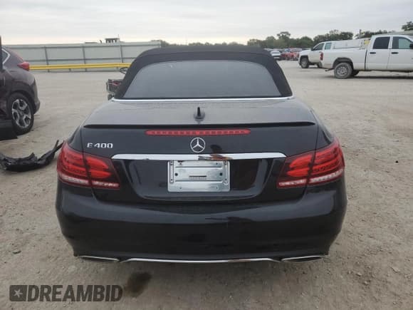 ✅ 2015 Mercedes-Benz E 400 • VIN: WDDKK6FF0FF305351 • Лот: 70152895. Опубликован ранее на Copart с пробегом 56 237 миль. Бесплатный доступ к архиву аукционных продаж из США и подробный отчёт об истории автомобиля на DreamBid. Изображение 6.