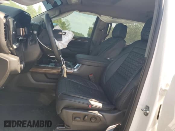✅ 2023 Chevrolet Silverado 1500 LT Trail Boss • VIN: 3GCUDFED0PG314130 • Lot: 80027005. Wystawiony na Copart z przebiegiem 50 234 mil. Bezpłatny archiwum sprzedaży aukcyjnych z USA i szczegółowy raport historii pojazdu na DreamBid. Zdjęcie 7.