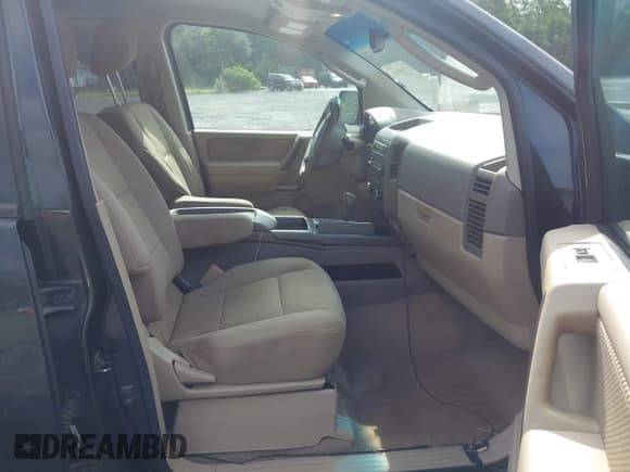 ✅ 2008 Nissan Titan SE • VIN: 1N6BA07D18N310751 • Lot: 42238195. Listed on IAAI with 229,697 mi. Free auction sales archive from the USA and detailed vehicle history report at DreamBid. Image 5.