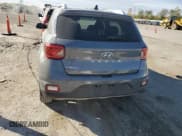 ✅ 2021 Hyundai Venue SEL • VIN: KMHRC8A31MU126366 • Lot: 75582034. Wystawiony na Copart z przebiegiem 49 295 mil. Bezpłatny archiwum sprzedaży aukcyjnych z USA i szczegółowy raport historii pojazdu na DreamBid. Zdjęcie 6.
