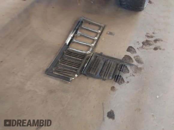 ✅ 2007 Jeep Commander Sport • VIN: 1J8HG48K87C661966 • Lot: 42107052. Listed on IAAI with 183,652 mi. Free auction sales archive from the USA and detailed vehicle history report at DreamBid. Image 12.