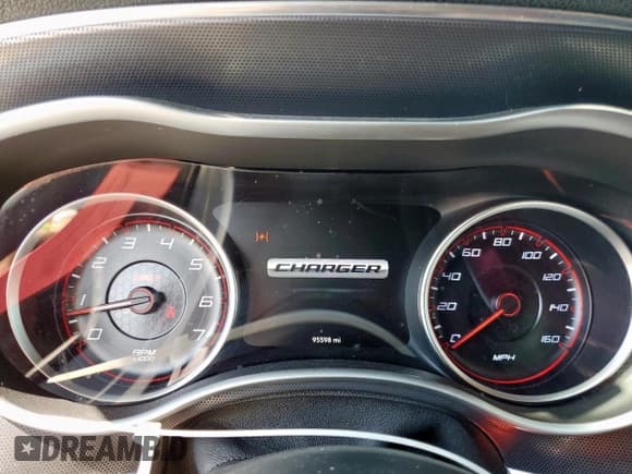 ✅ 2015 Dodge Charger RT • VIN: 2C3CDXCT0FH847092 • Лот: 84436785. Опубликован ранее на Copart с пробегом 95 598 миль. Бесплатный доступ к архиву аукционных продаж из США и подробный отчёт об истории автомобиля на DreamBid. Изображение 9.