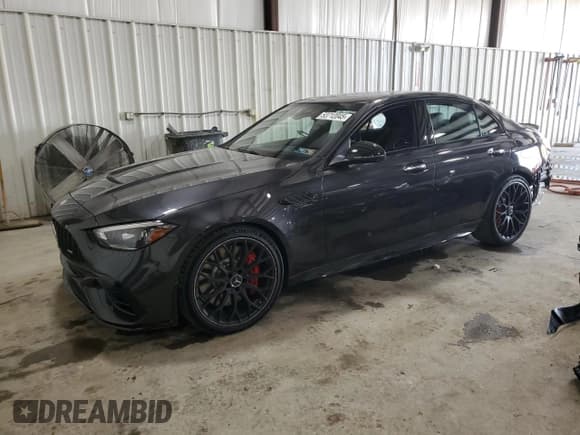 ✅ 2024 Mercedes-Benz C 63 S AMG E Performance • VIN: W1KAF8AB3RR221818 • Lot: 53712045. Wystawiony na Copart z przebiegiem 361 mil. Bezpłatny archiwum sprzedaży aukcyjnych z USA i szczegółowy raport historii pojazdu na DreamBid. Zdjęcie 1.