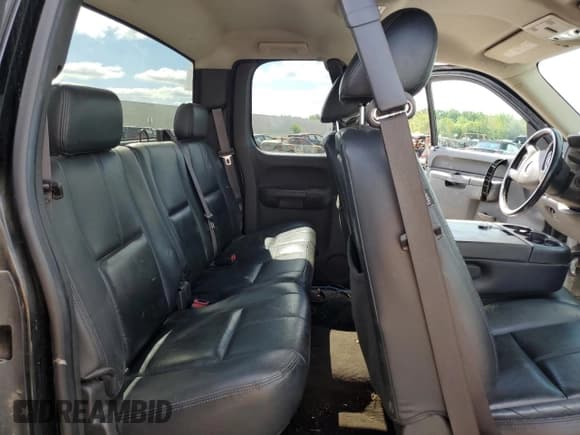 ✅ 2012 Chevrolet Silverado 2500HD LT • VIN: 1GC2KXCG7CZ333560 • Lot: 69133275. Wystawiony na Copart z przebiegiem 147 784 mil. Bezpłatny archiwum sprzedaży aukcyjnych z USA i szczegółowy raport historii pojazdu na DreamBid. Zdjęcie 10.