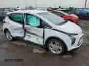 2023 Chevrolet Bolt EV 1LT z VIN 1G1FW6S09P4155053, wystawiony jako Copart lot #81611933 z przebiegiem 5 986 mil mil oraz . Historia ofert i sprzedaży dostępna na DreamBid. Obrazek 4.