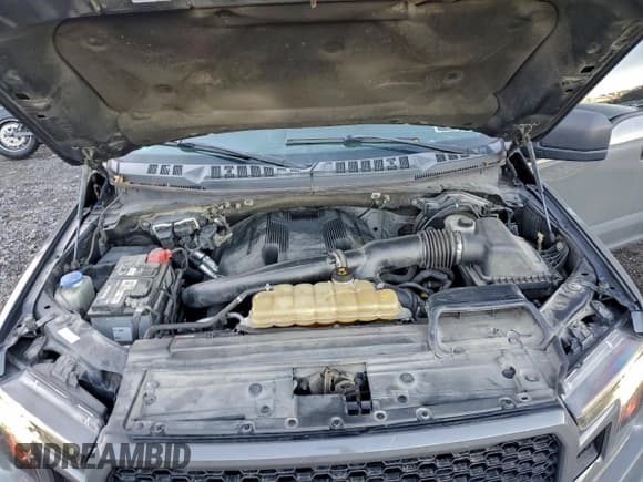 ✅ 2018 Ford F-150 Limited • VIN: 1FTEW1EG6JFC51183 • Lot: 94332965. Wystawiony na Copart z przebiegiem 332 193 mil. Bezpłatny archiwum sprzedaży aukcyjnych z USA i szczegółowy raport historii pojazdu na DreamBid. Zdjęcie 11.