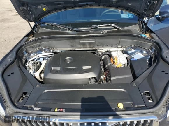 ✅ 2023 Volvo XC90 Plus Bright Theme • VIN: YV4H60CN9P1944051 • Lot: 58268784. Listed on Copart with 4,185 mi. Free auction sales archive from the USA and detailed vehicle history report at DreamBid. Image 12.