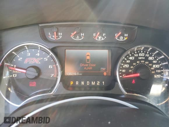 ✅ 2012 Ford F-150 FX4 • VIN: 1FTFW1EF0CFA26210 • Lot: 85544365. Wystawiony na Copart z przebiegiem 138 219 mil. Bezpłatny archiwum sprzedaży aukcyjnych z USA i szczegółowy raport historii pojazdu na DreamBid. Zdjęcie 9.