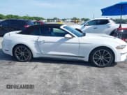 ✅ 2021 Ford Mustang EcoBoost • VIN: 1FATP8UH4M5114475 • Lot: 43072657. Wystawiony na IAAI z przebiegiem 91 377 mil. Bezpłatny archiwum sprzedaży aukcyjnych z USA i szczegółowy raport historii pojazdu na DreamBid. Zdjęcie 13.