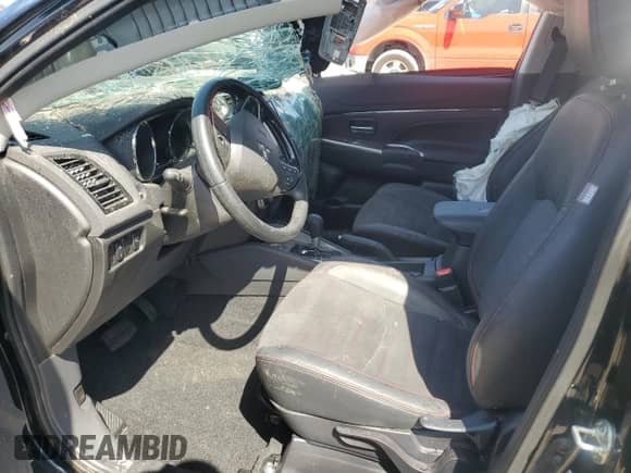 2023 Mitsubishi Outlander ES с VIN JA4ARUAU1PU004056, выставлен на аукционе Copart как лот 66311255 с пробегом Не указан миль и Списание • Salvage title. История ставок и продаж доступна на DreamBid. Изображение 7.