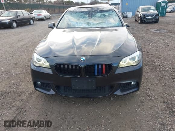 ✅ 2013 BMW 5 Series 535i xDrive • VIN: WBAFU7C56DDU73332 • Lot: 43729448. Listed on IAAI with 92,283 mi. Free auction sales archive from the USA and detailed vehicle history report at DreamBid. Image 12.