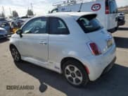 ✅ 2014 FIAT 500e • VIN: 3C3CFFGE3ET291267 • Lot: 91024755. Wystawiony na Copart z przebiegiem 66 769 mil. Bezpłatny archiwum sprzedaży aukcyjnych z USA i szczegółowy raport historii pojazdu na DreamBid. Zdjęcie 2.
