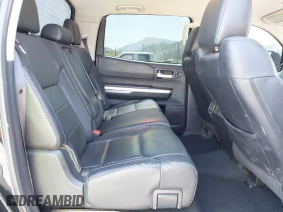 ✅ 2016 Toyota Tundra Limited • VIN: 5TFHW5F11GX556169 • Лот: 42281239. Опубликован ранее на IAAI с пробегом 133 460 миль. Бесплатный доступ к архиву аукционных продаж из США и подробный отчёт об истории автомобиля на DreamBid. Изображение 8.