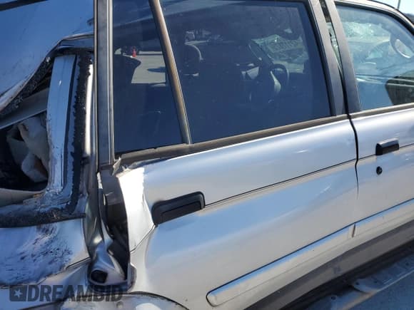 ✅ 2002 Mitsubishi Montero Sport XLS • VIN: JA4MT31RX2J054985 • Лот: 42117875. Опубликован ранее на Copart с пробегом Не указан. Бесплатный доступ к архиву аукционных продаж из США и подробный отчёт об истории автомобиля на DreamBid. Изображение 10.